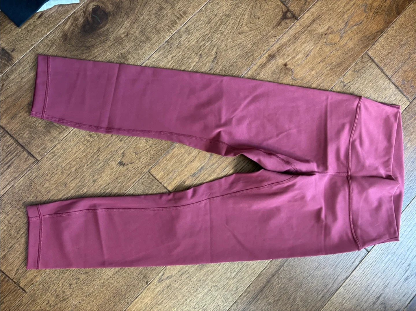 lululemon Wunder Under 23” image indicator(2)