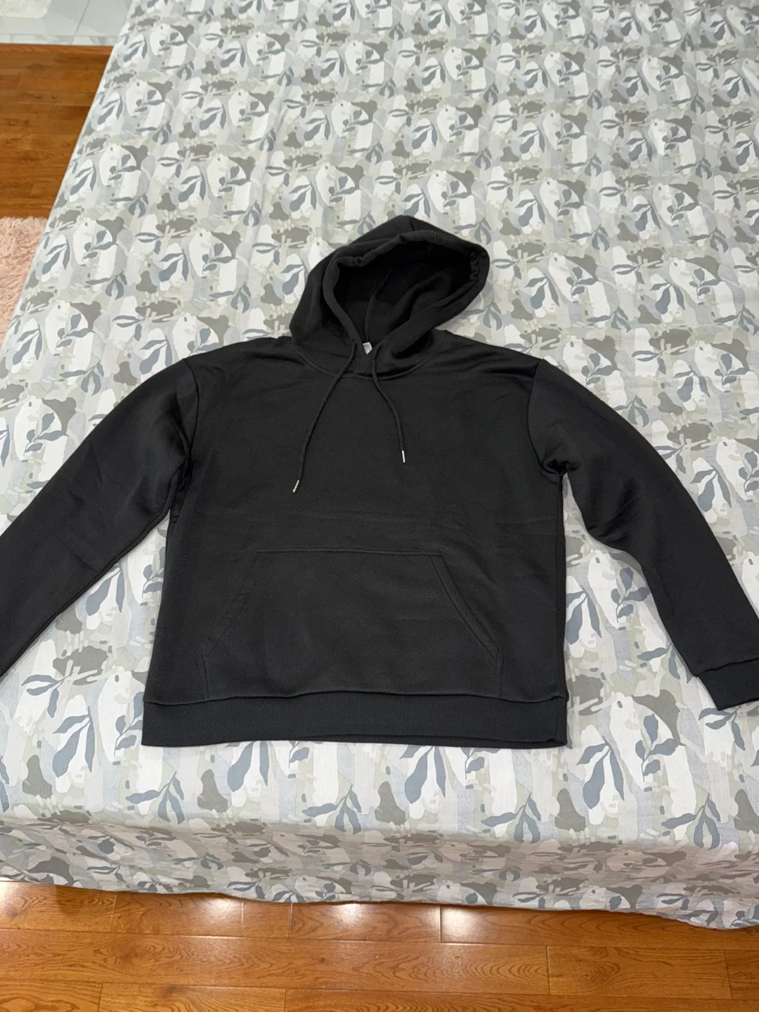 Black Hoodie - Size Large thumbnail
