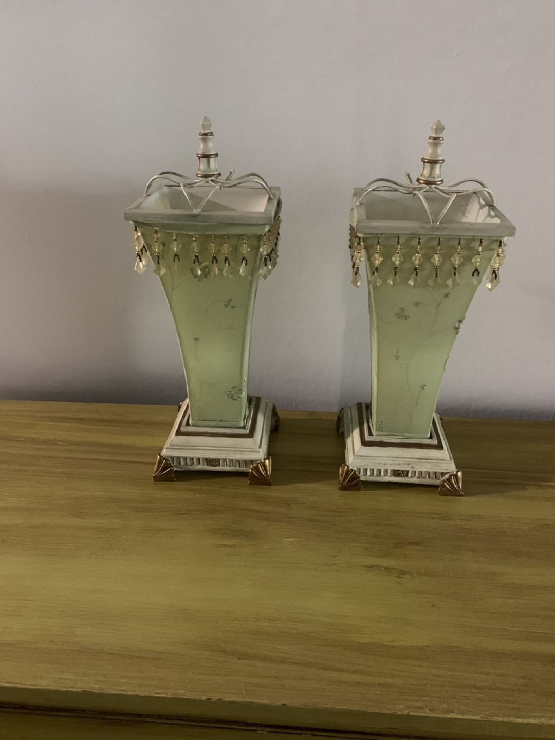 Pair of Decorative Bedside Lamps - photo 2