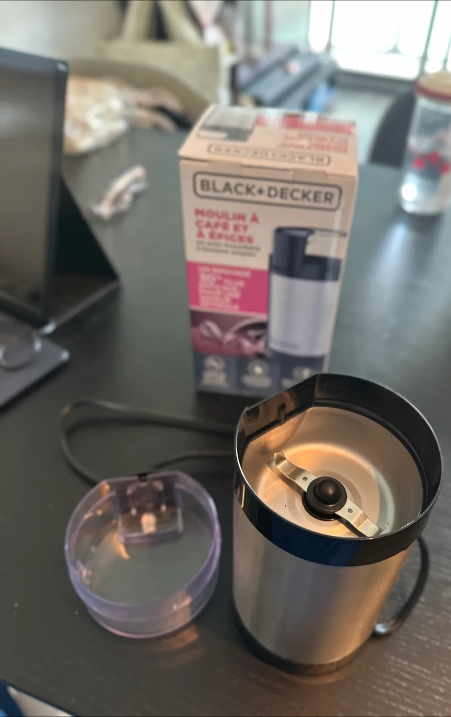 Black+Decker Coffee & Spice Grinder image indicator(3)