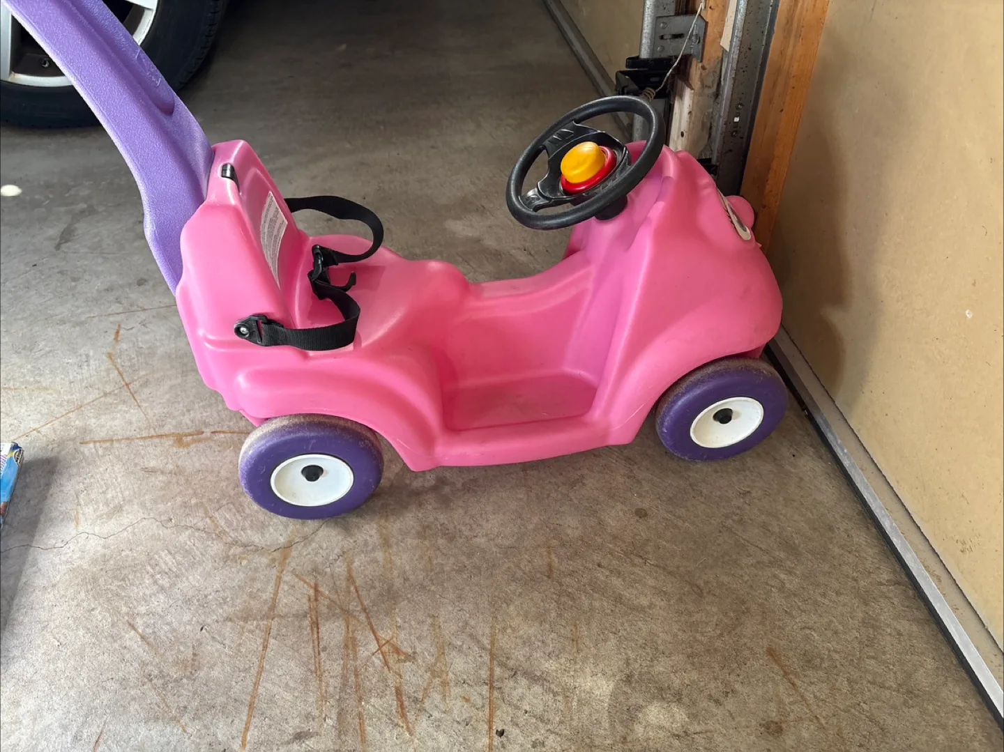 Step2 Whisper Ride Touring Wagon Pink image indicator(3)