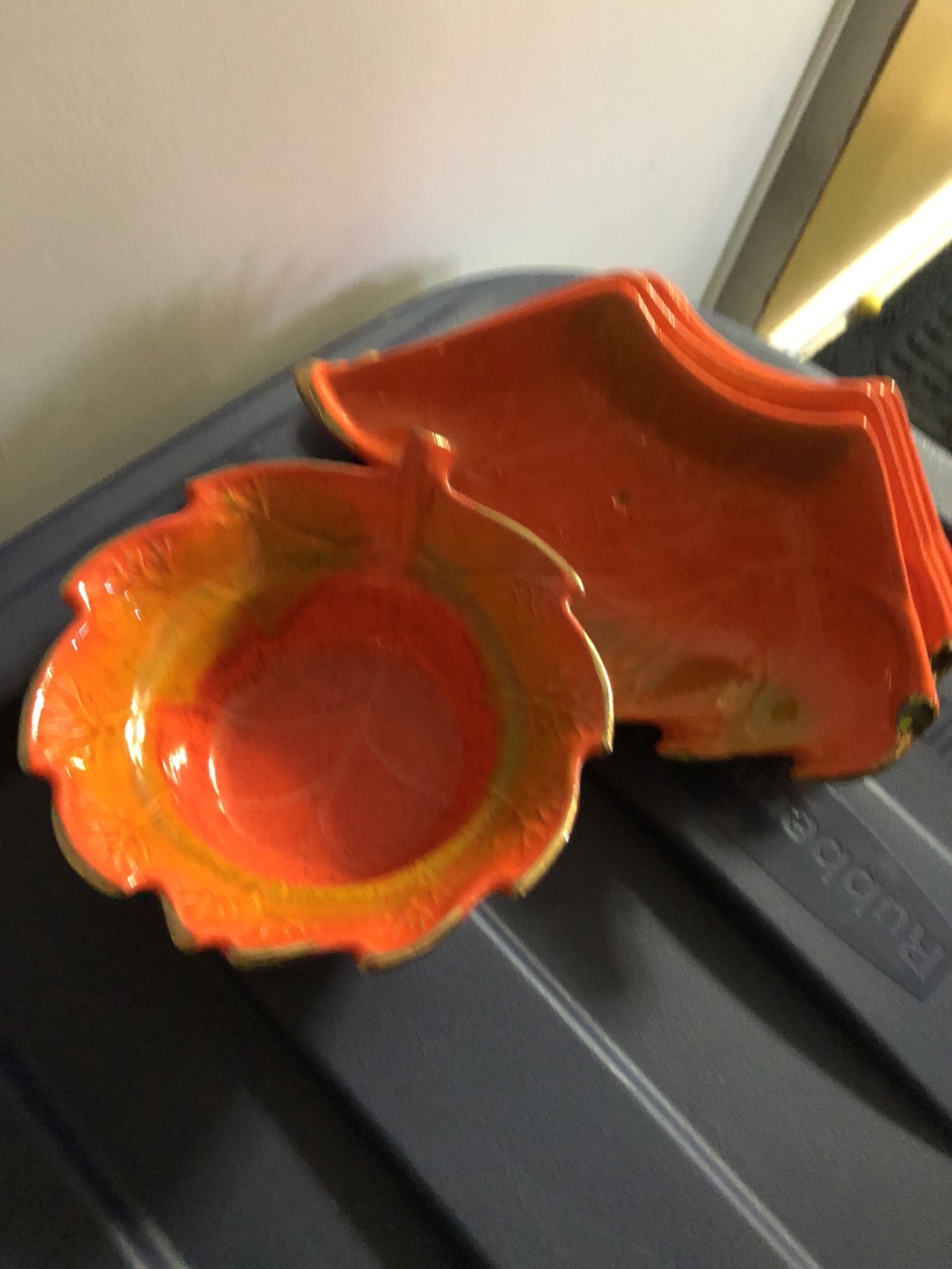 Leaf-Shaped Serving Dishes - photo 2