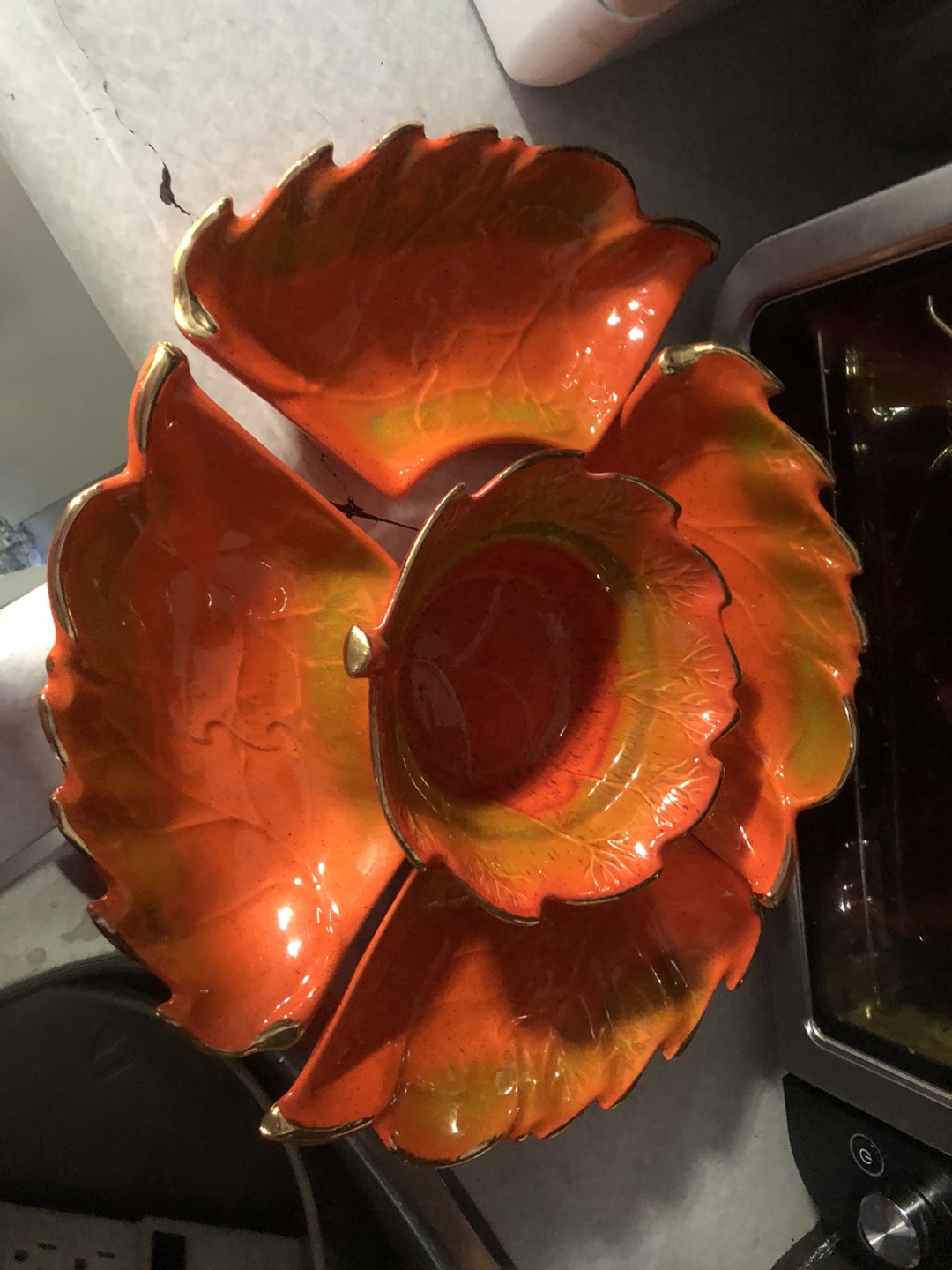 Leaf-Shaped Serving Dishes - photo 3