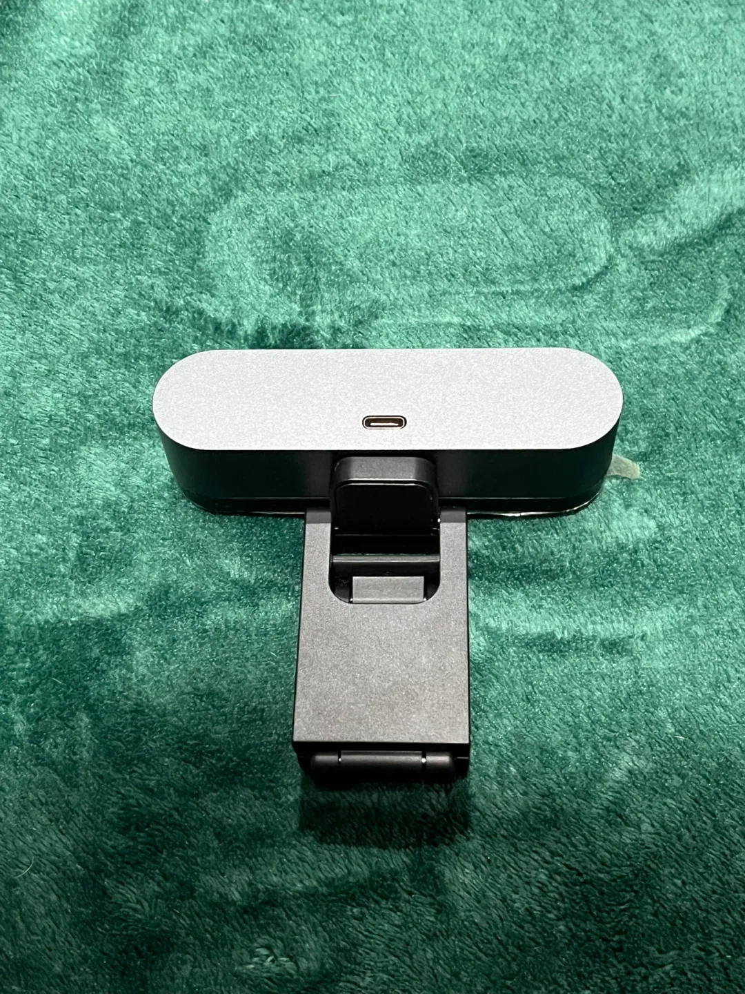 Logitech 4K Brio Webcam image indicator(3)