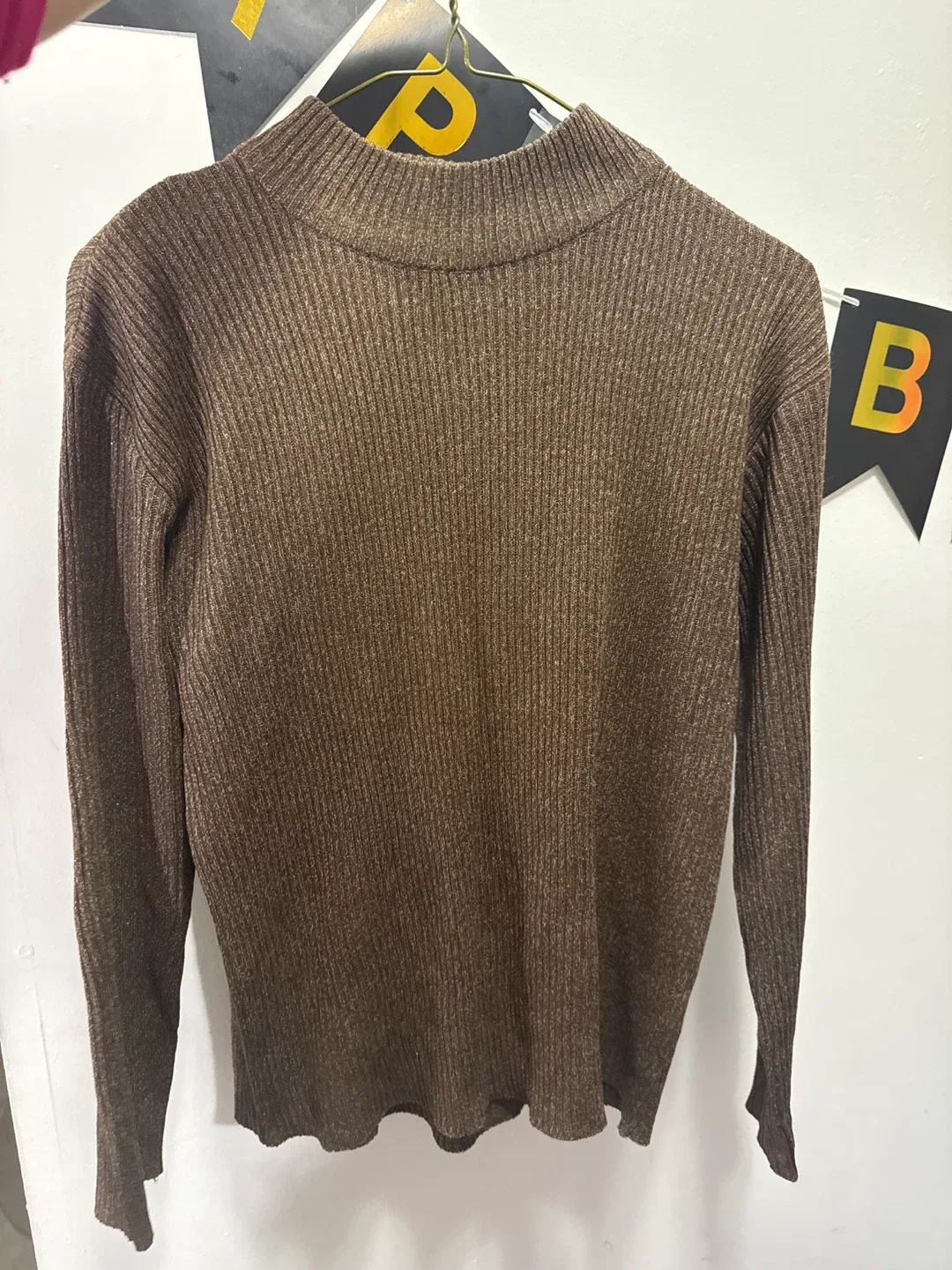 4 Assorted Turtleneck Long Sleeve Sweaters image indicator(4)