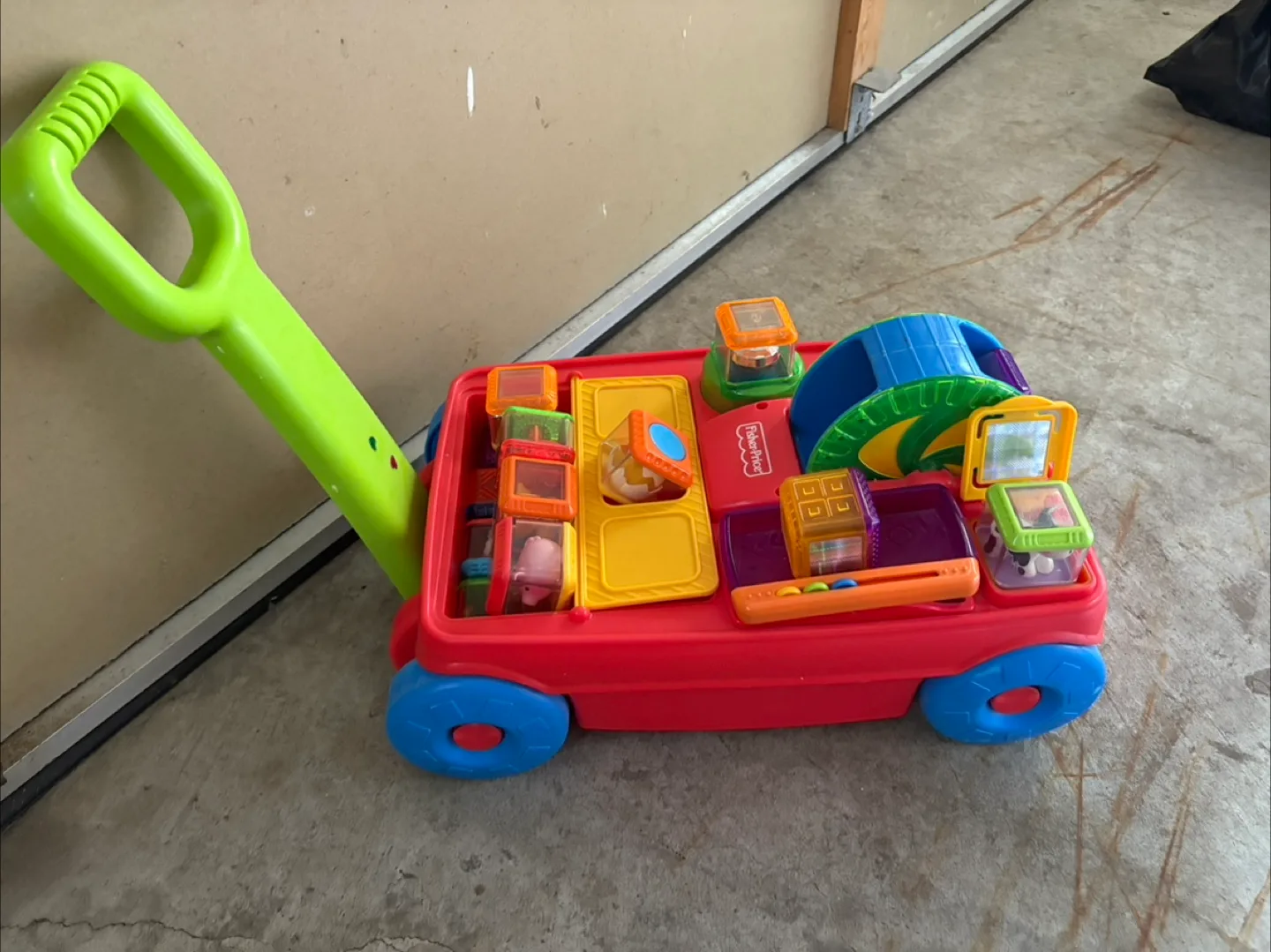 Fisher-Price Walker Wagon with Blocks image indicator(2)