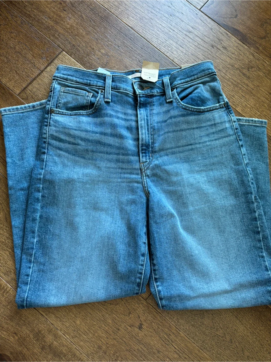 Levi’s High Rise Mom Jeans image indicator(2)