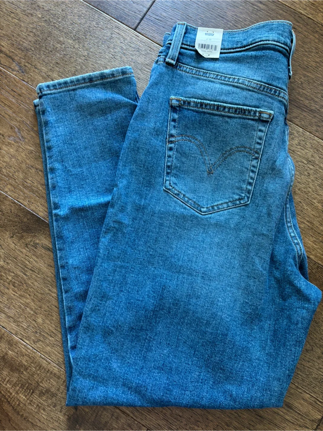 Levi’s High Rise Mom Jeans thumbnail