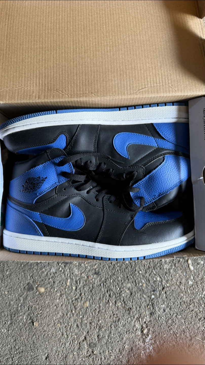 Nike Air Jordan 1 Mid Hyper Royal Black
