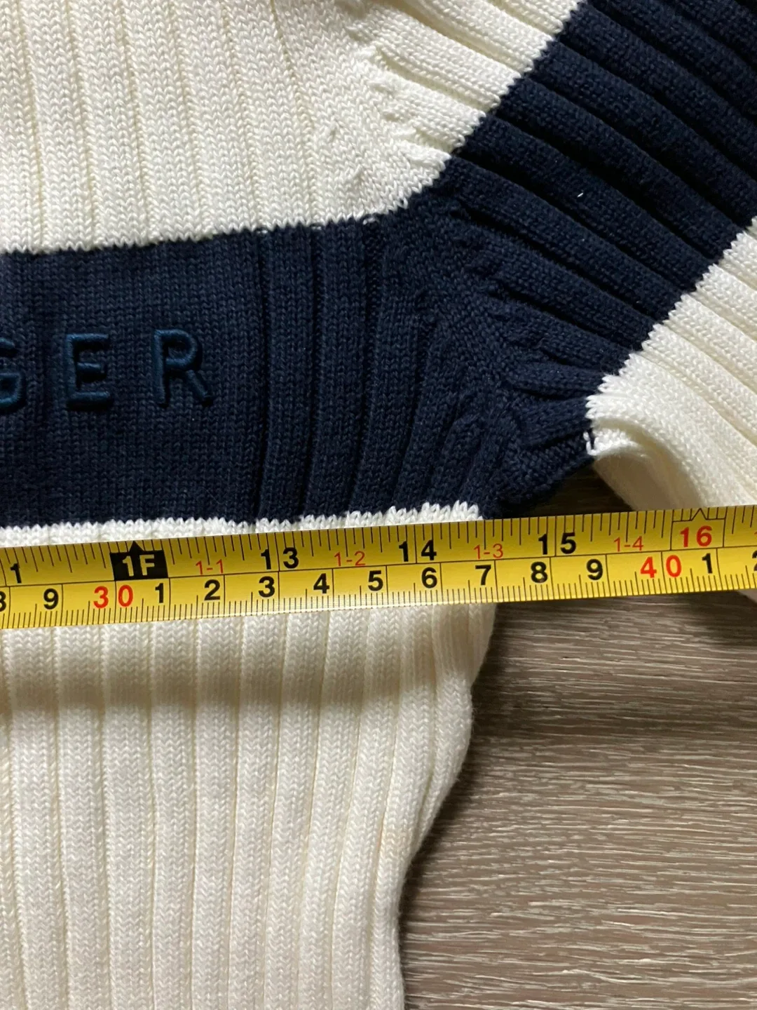 Tommy Hilfiger Sweater - New image indicator(6)