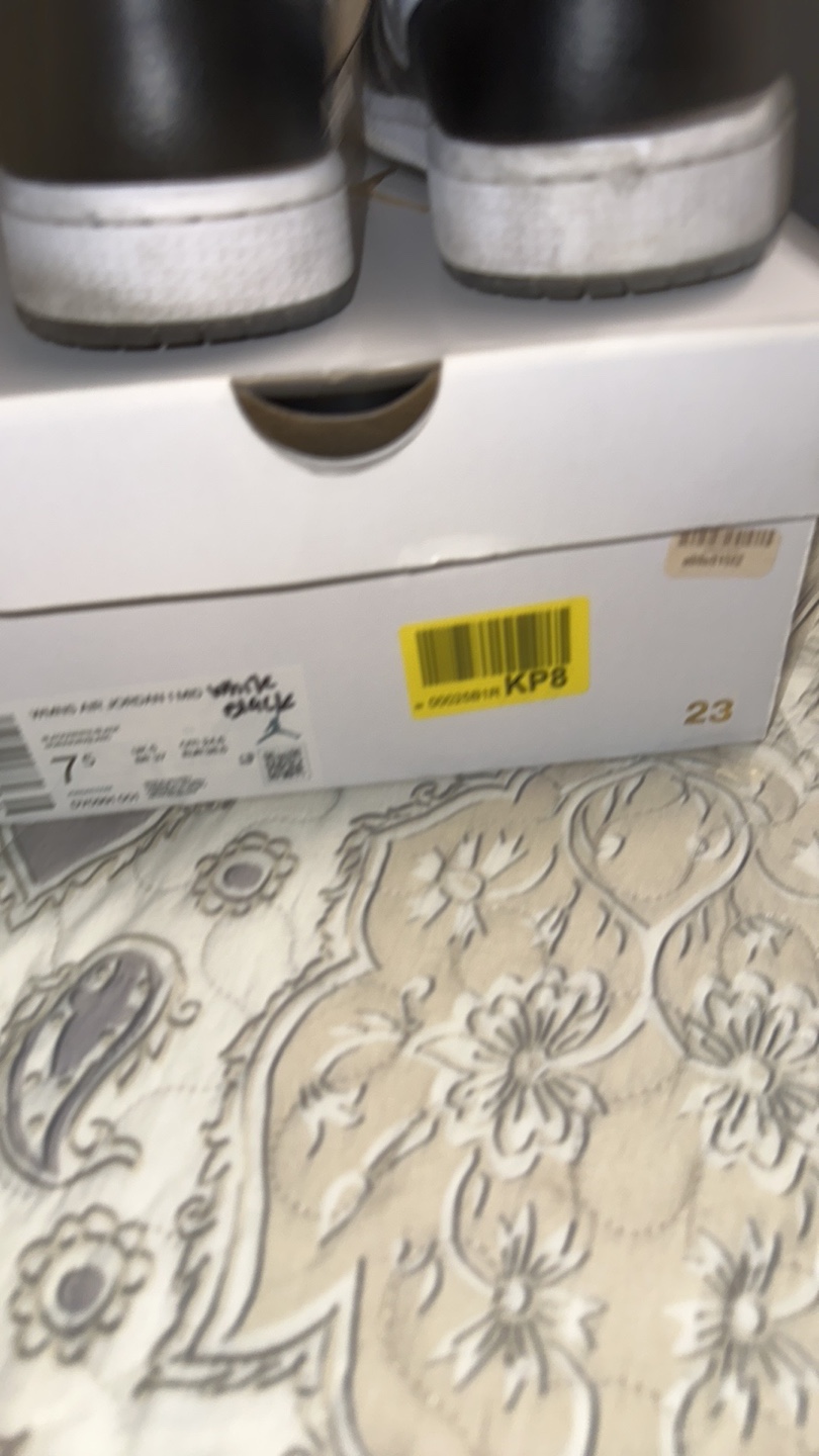 Womens Air Jordan 1 Mid Black/White - Size 7.5 - photo 2