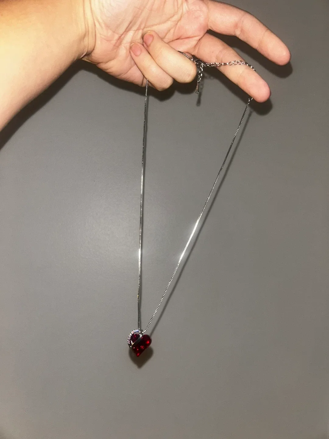 Red Leafael Infinity Love Heart Pendant Necklace image indicator(5)