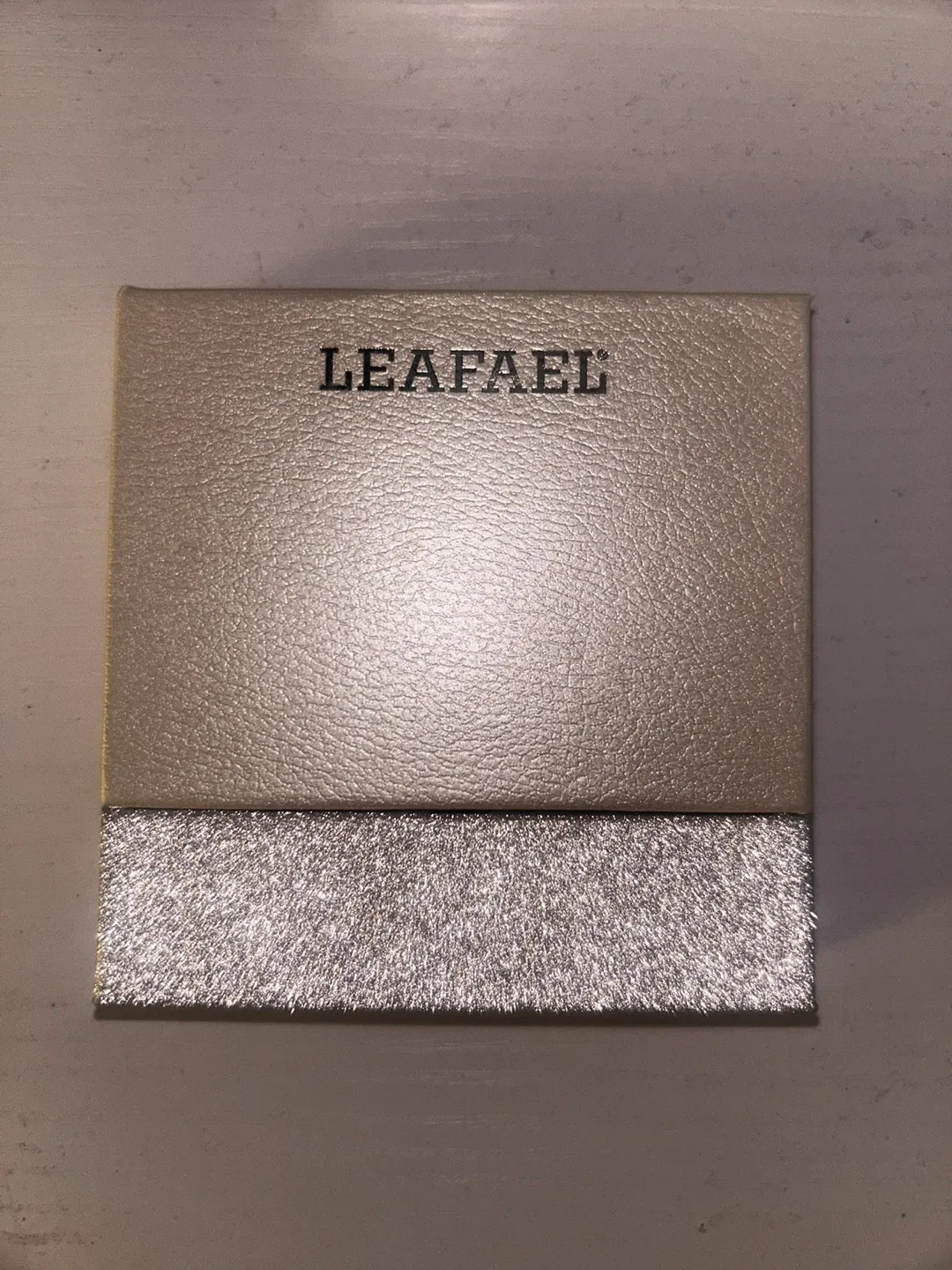 Red Leafael Infinity Love Heart Pendant Necklace image indicator(3)