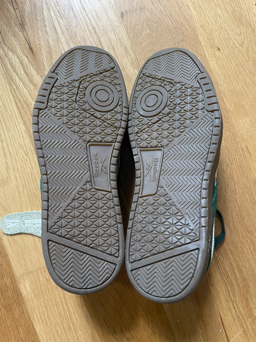 Reebok Green Suede Sneakers - photo 4