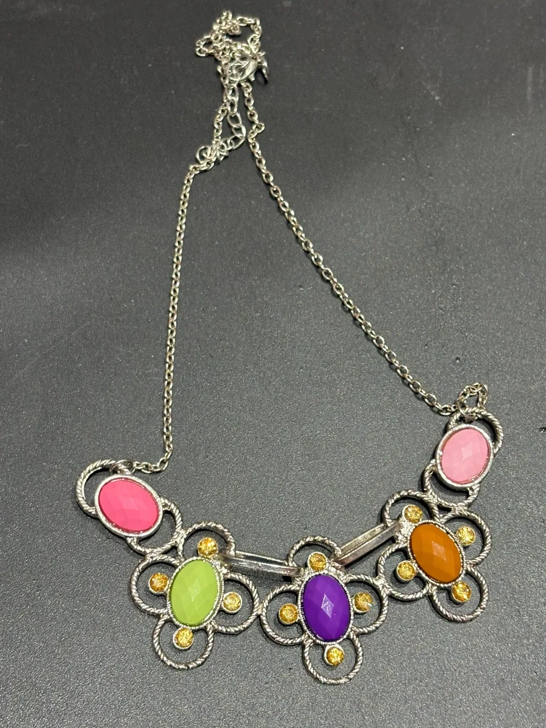 Colorful Flower Necklace thumbnail