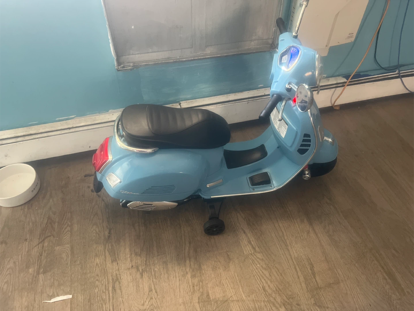 Vespa Scooter Ride-On Toy