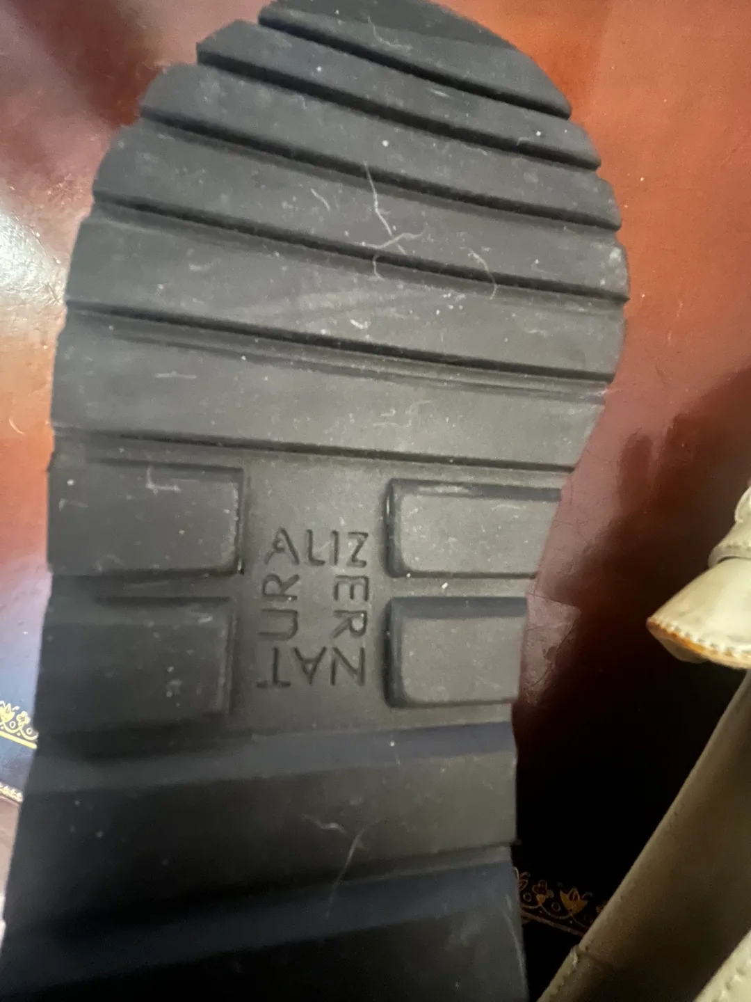 Aliz Naturz Cream Loafers Size 9.5 image indicator(6)