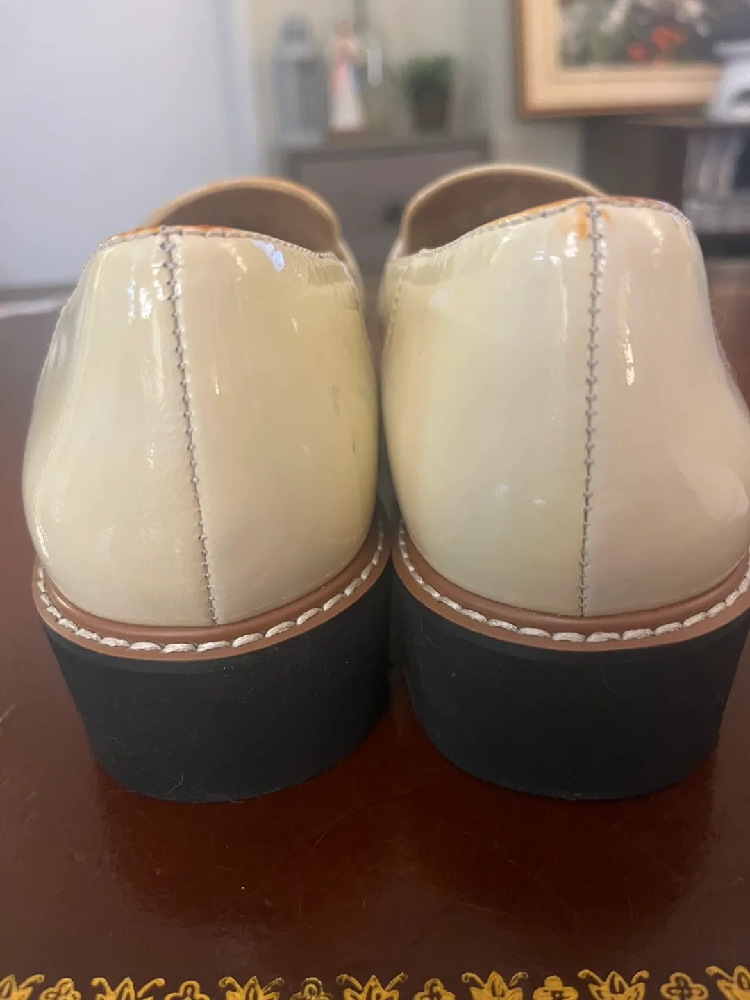 Aliz Naturz Cream Loafers Size 9.5 image indicator(3)