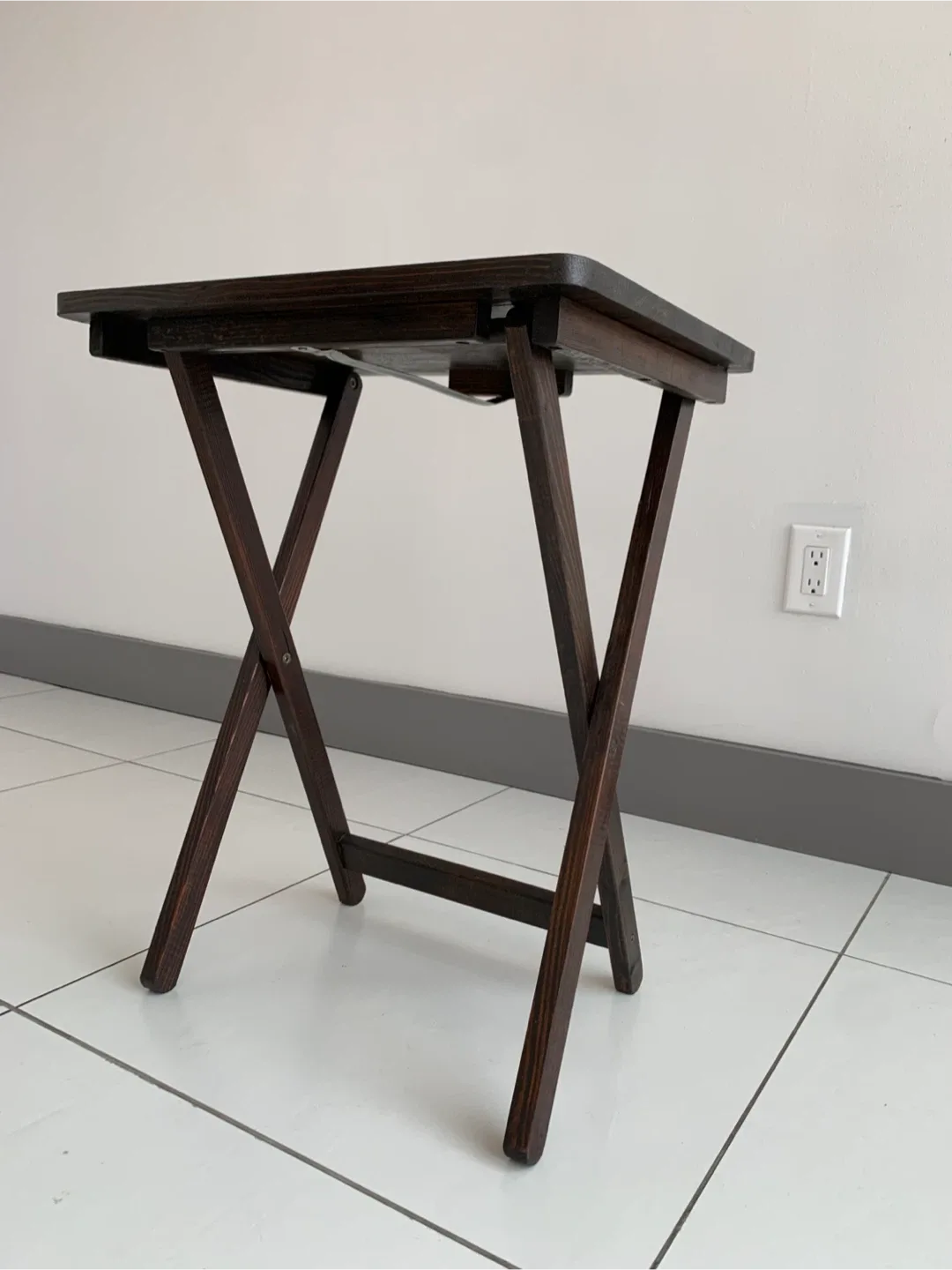 Wooden Folding Table image indicator(4)