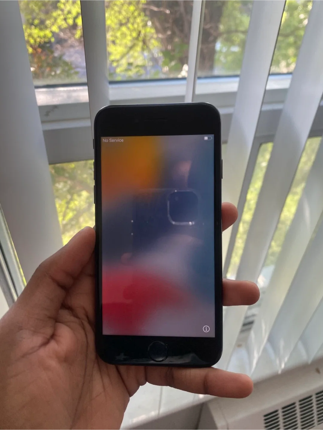 iPhone 7- Unlocked- Great Condition image indicator(2)
