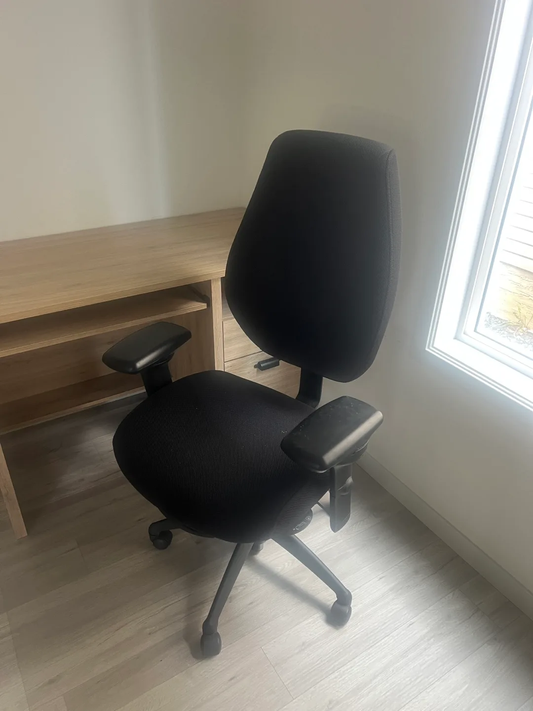 ErgoCentric Ergonomic Office Chair thumbnail