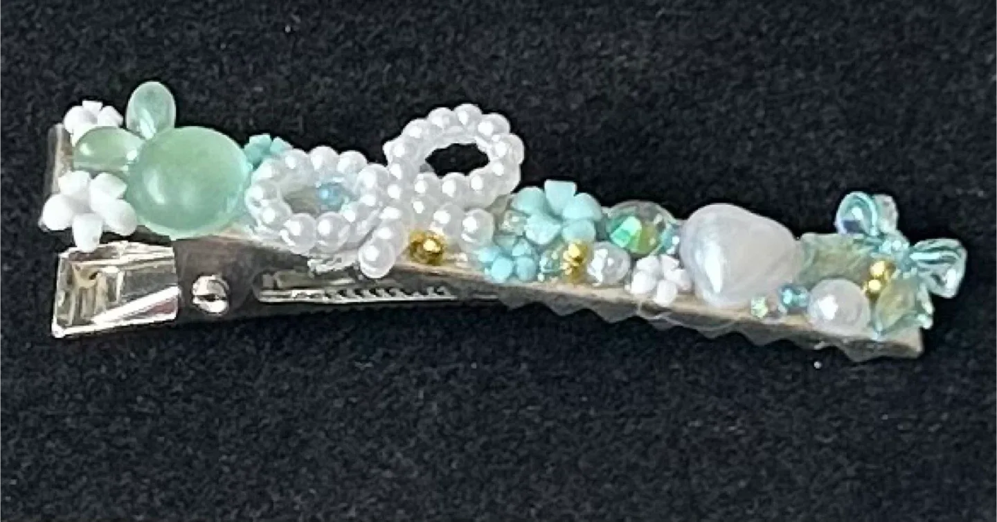 Handmade Beaded Hair Clips - Assorted Designs image indicator(3)