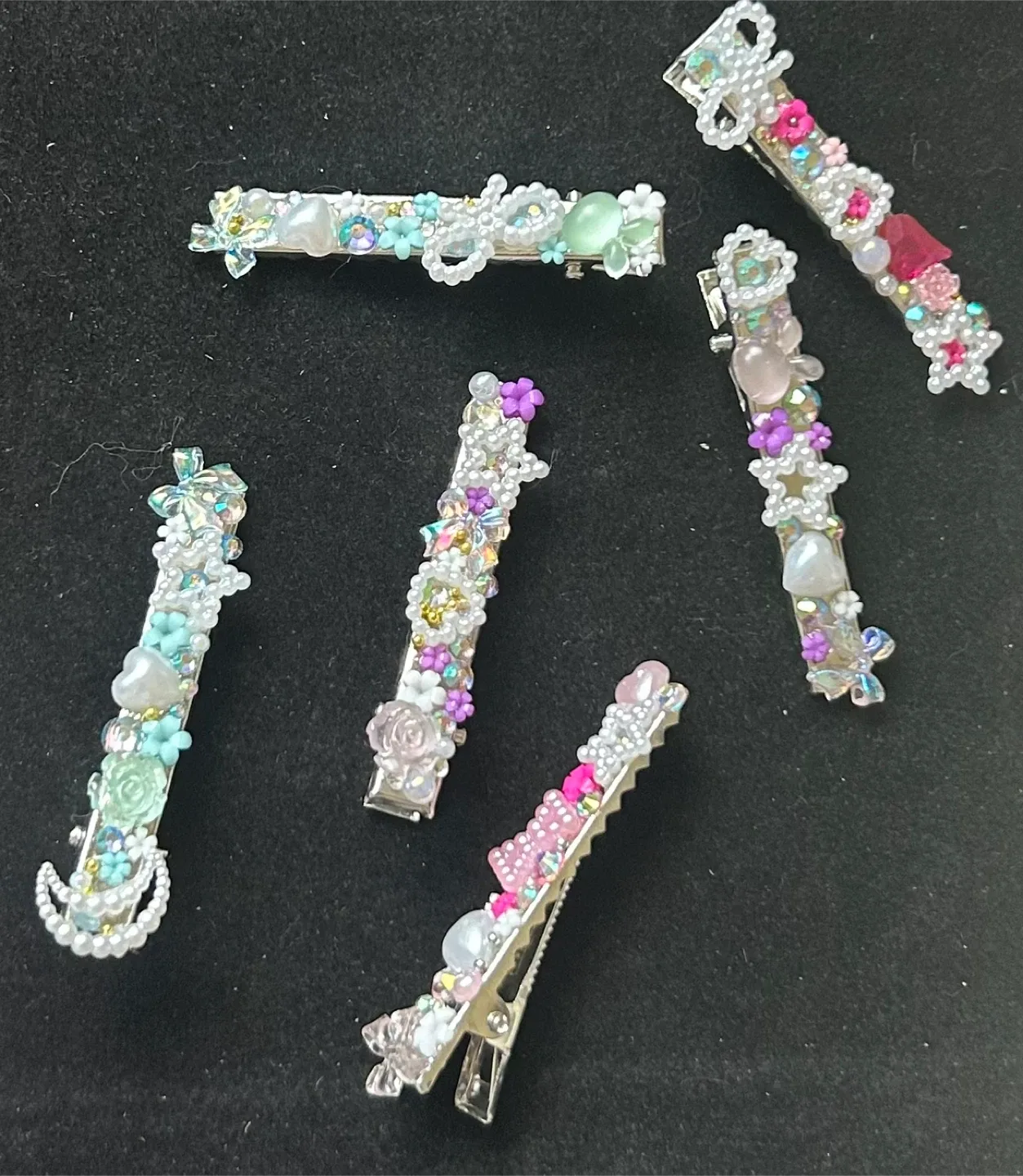 Handmade Beaded Hair Clips - Assorted Designs image indicator(2)