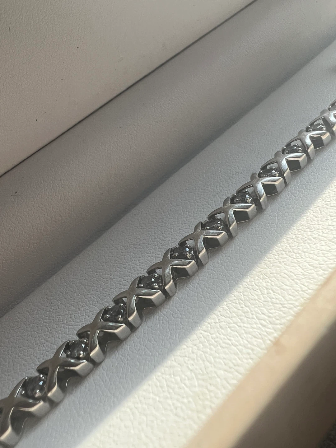 10 k diamond Bracelet w/appraisal - photo 2