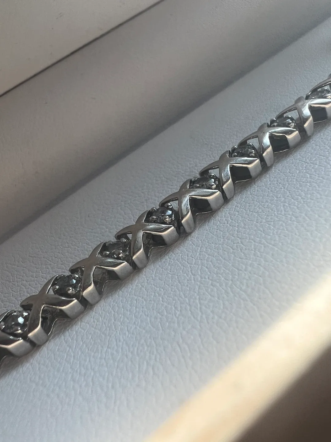 10 k diamond Bracelet w/appraisal thumbnail