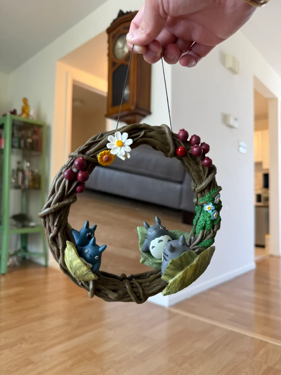 Studio Ghibli Totoro Wreath Mirror (Rare & Brand New) image indicator(3)