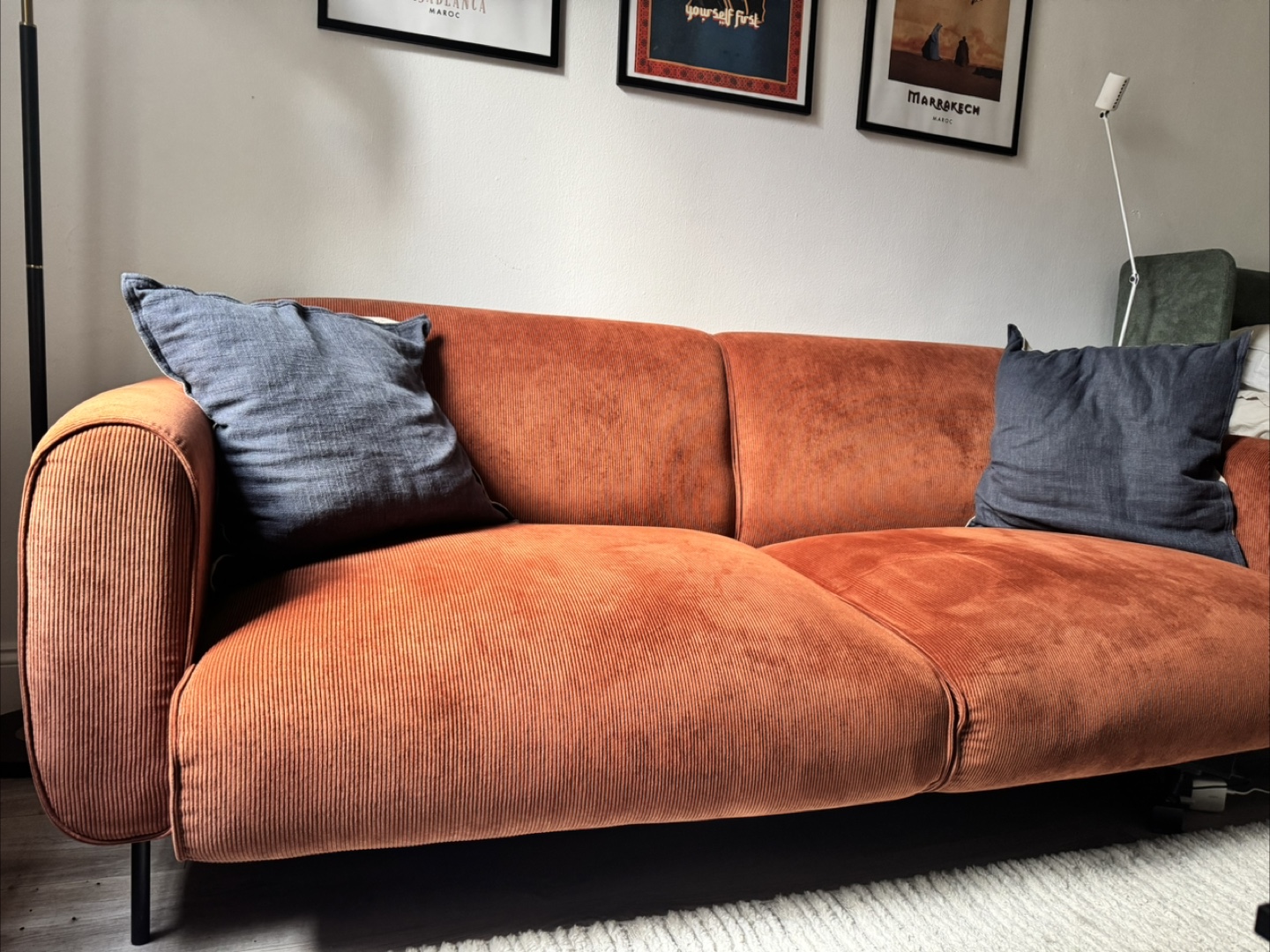 Loveseat Very Confortable Sofa 83.9" - photo 3