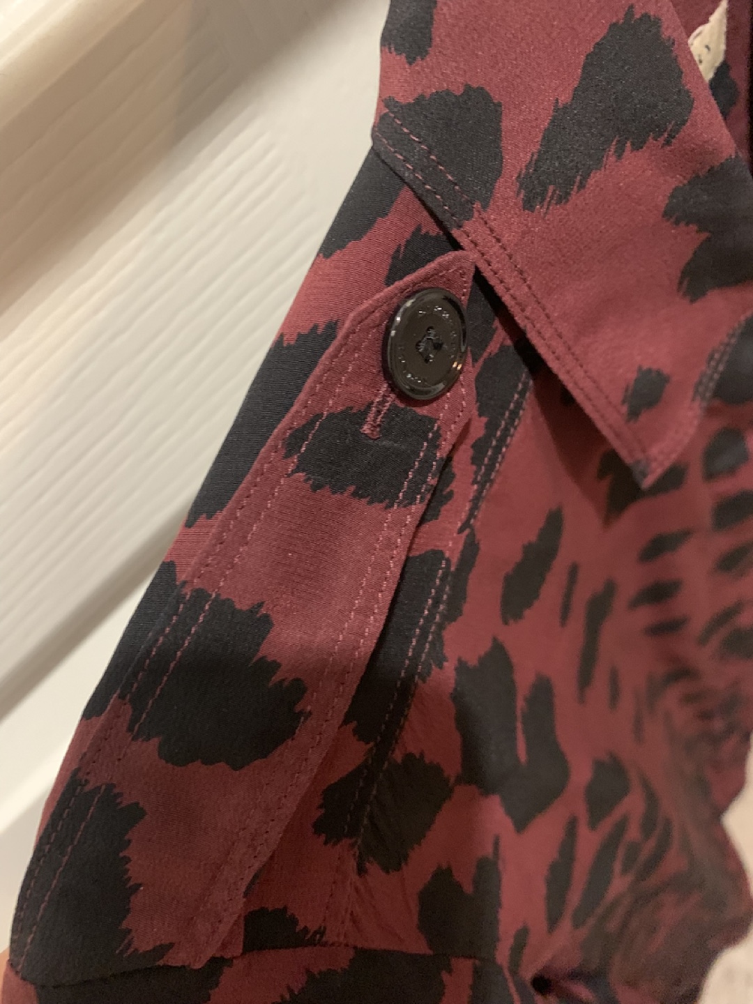 Burberry London Leopard Print Blouse Size 2 - photo 4