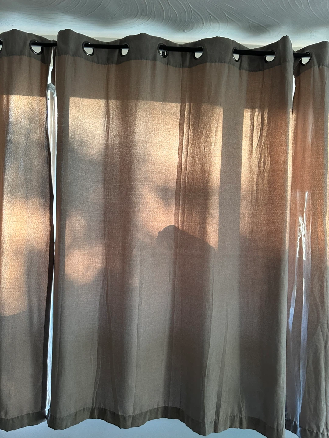 Curtain Rod with 3 black out curtains - photo 5