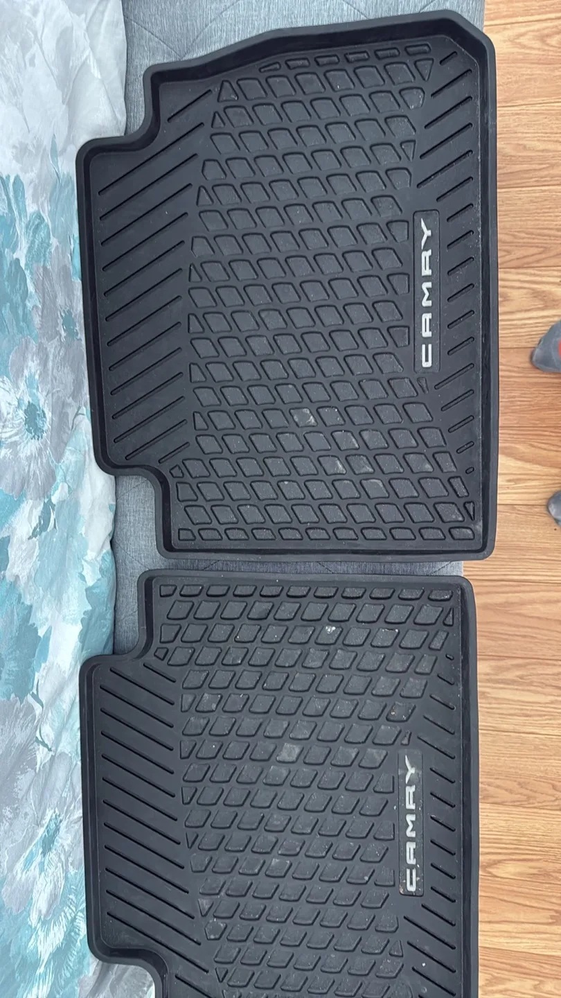 Toyota Camry Floor Mats - Black thumbnail