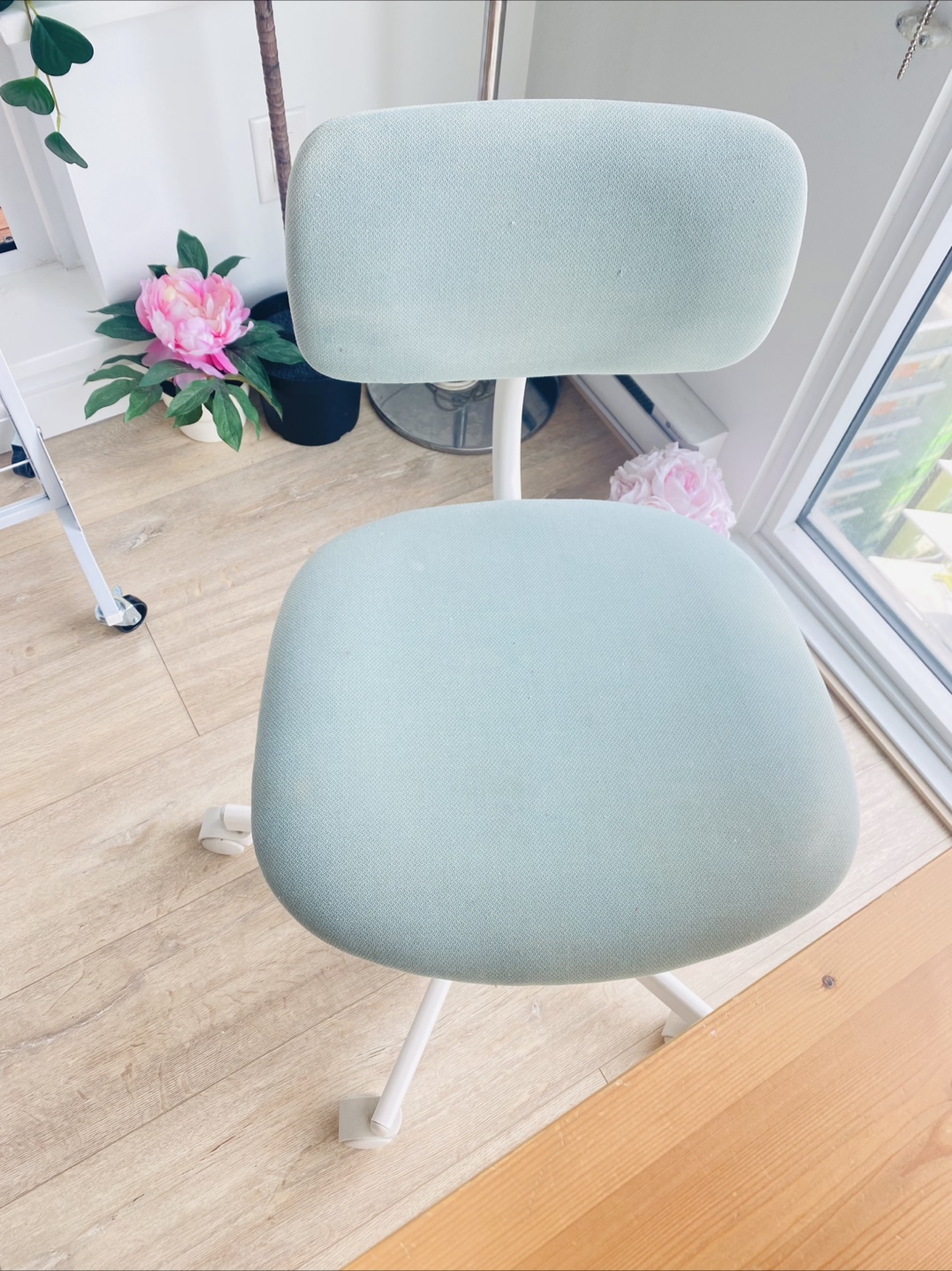 Small Rolling Chair