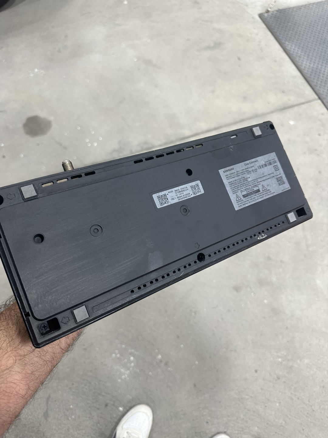 Samsung One Connect Box SOC1002D - photo 3