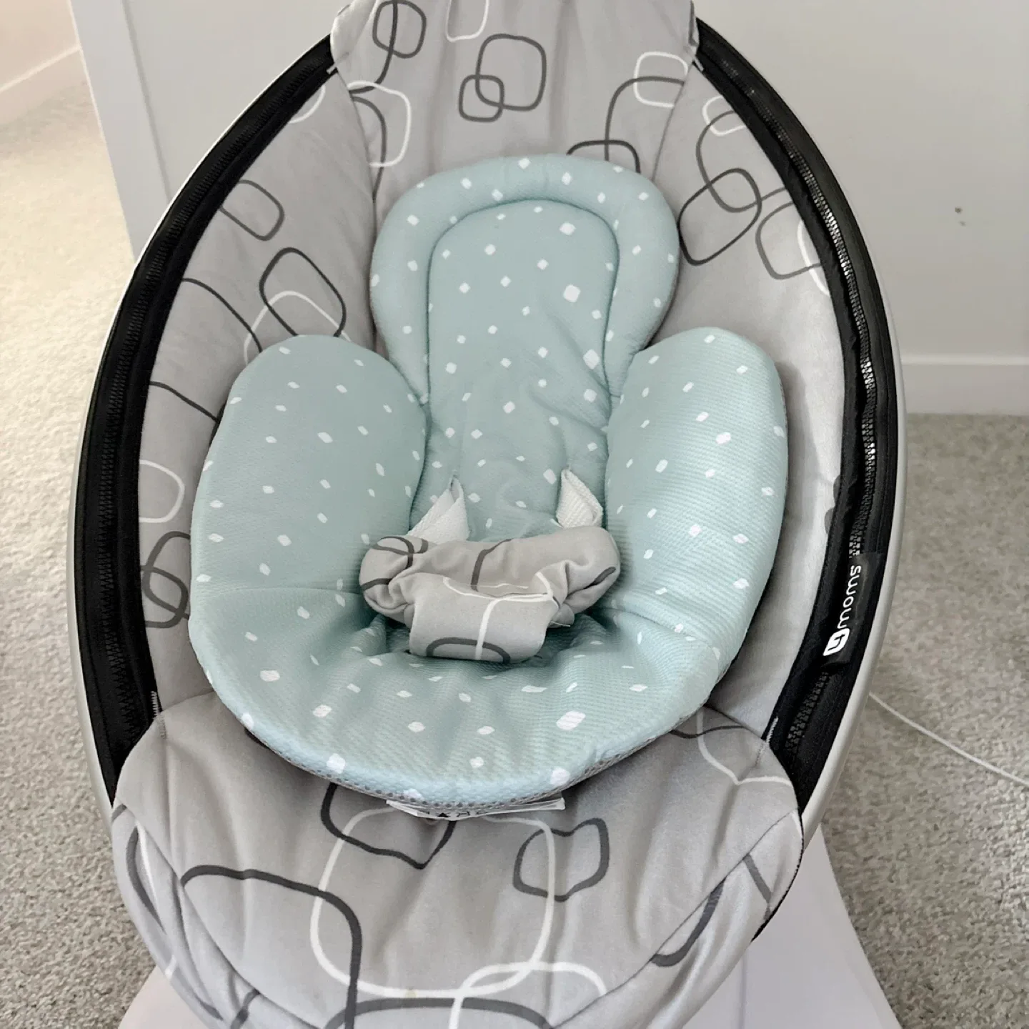 MamaRoo 4moms Bluetooth Multi-motion Baby Infant Swing image indicator(2)