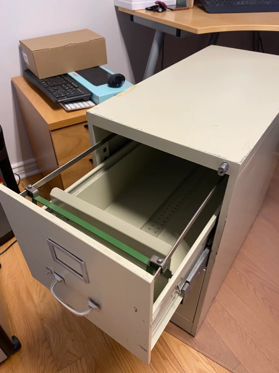 Filing Cabinet - Beige Metal image indicator(2)