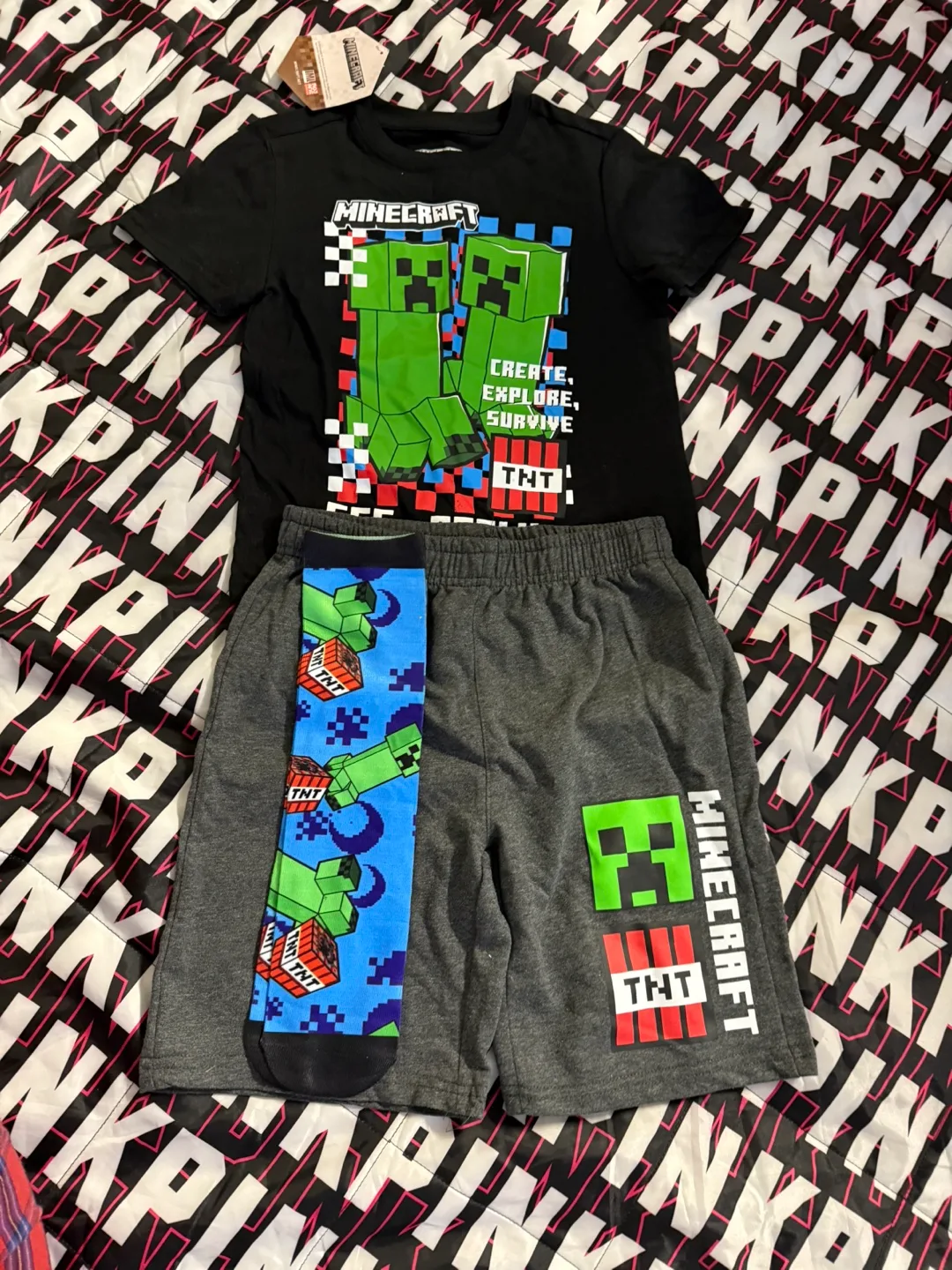 Minecraft Boys' Outfit Set (Shirt, Shorts, Socks) thumbnail