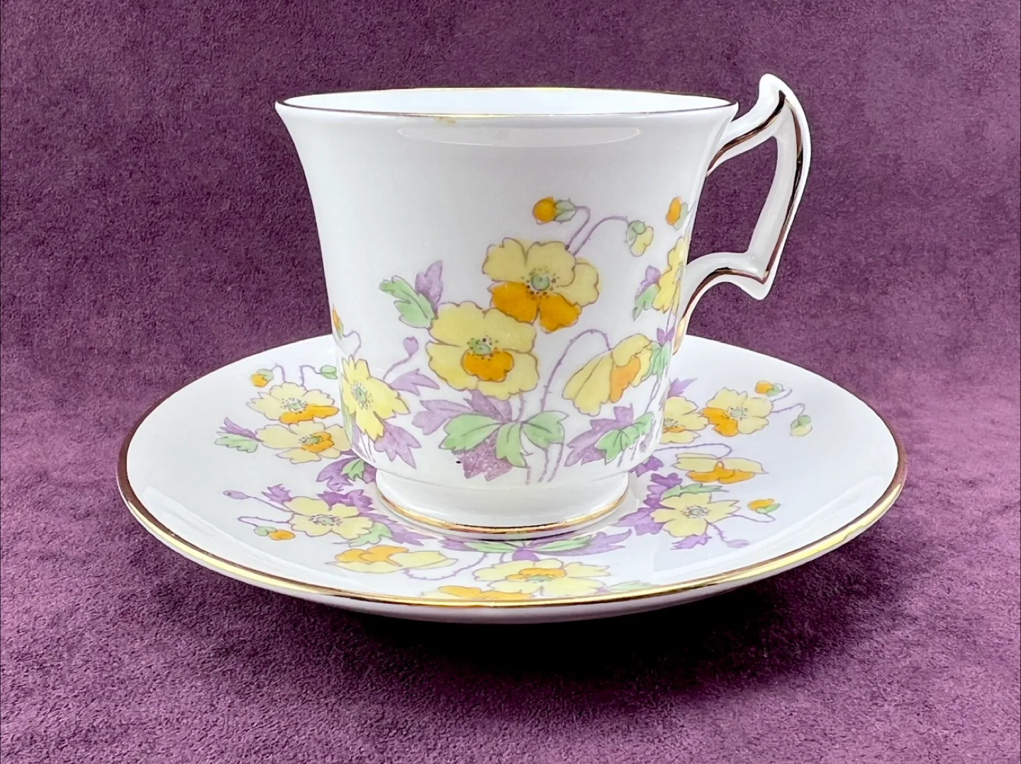 Royal Chelsea poppies teacup thumbnail