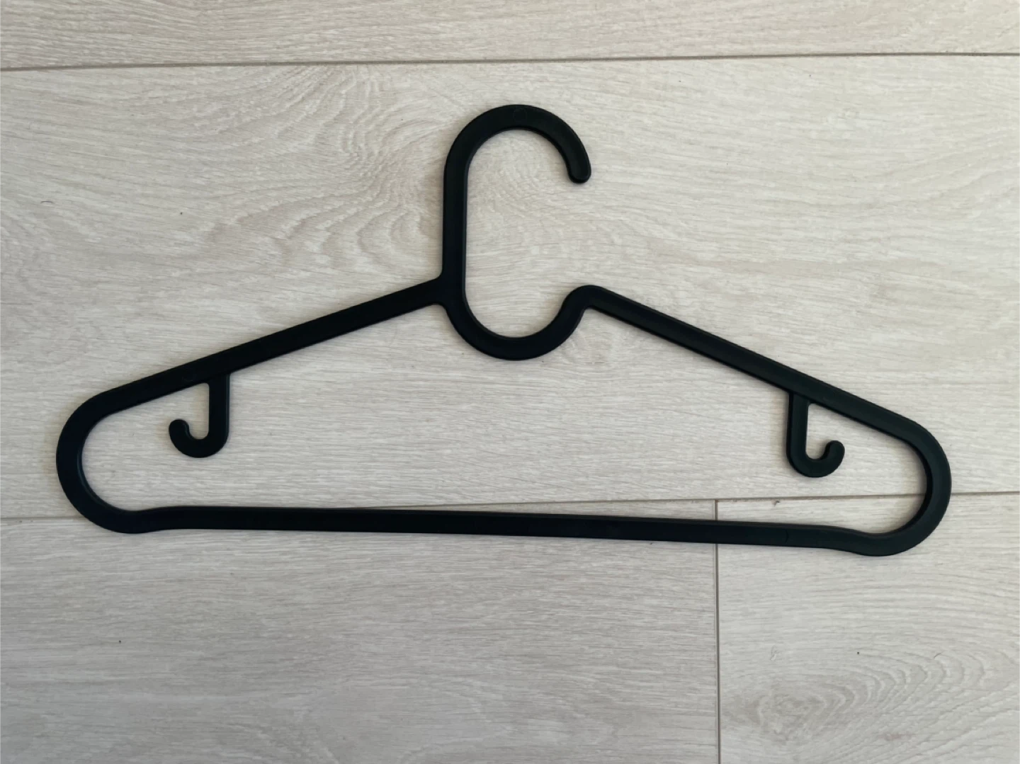 Free Plastic Hangers – Yonge & Eglinton - photo 3