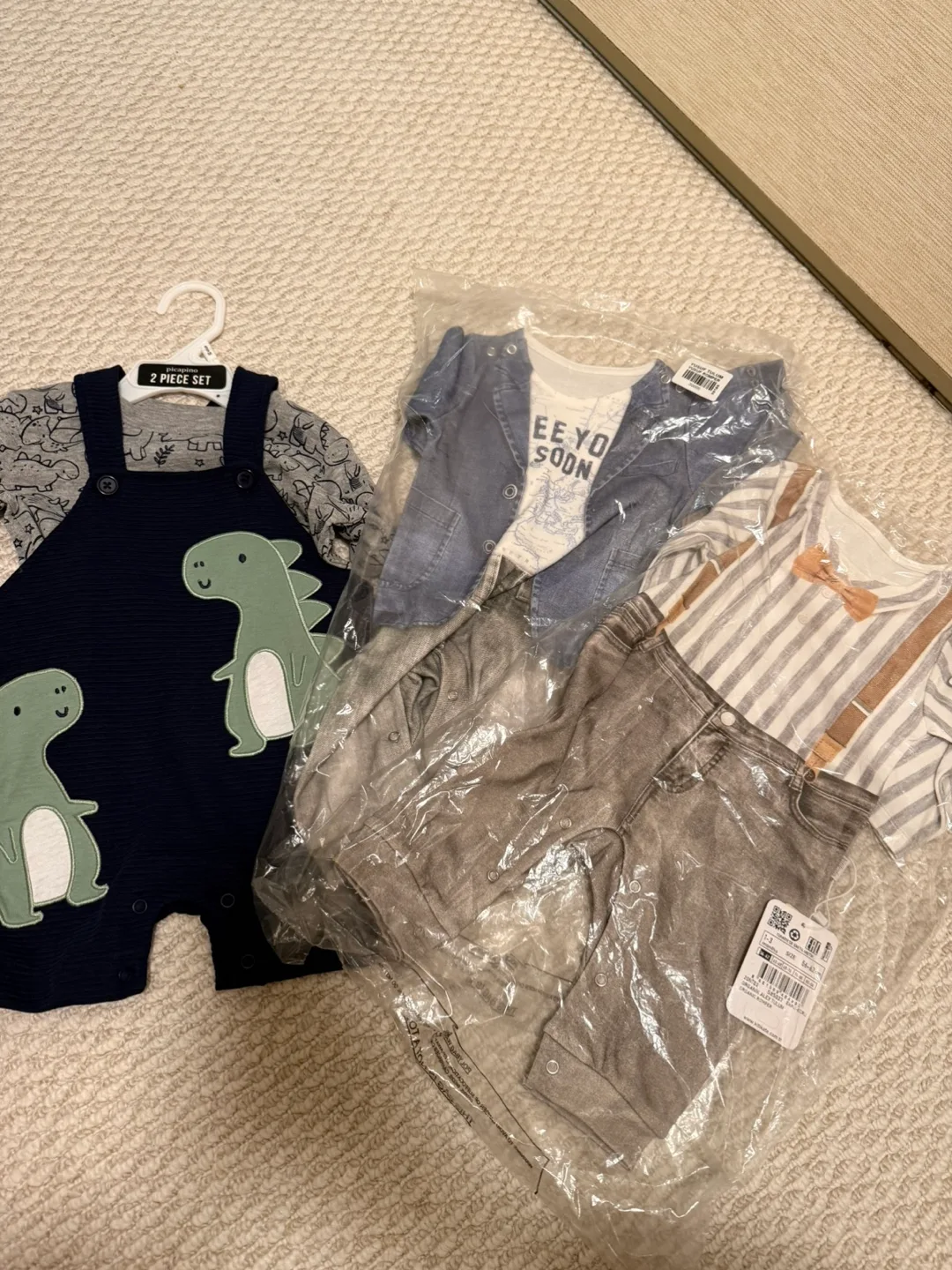 New Picapino & Kitikate Baby Outfit Sets, Size 1-9 months thumbnail