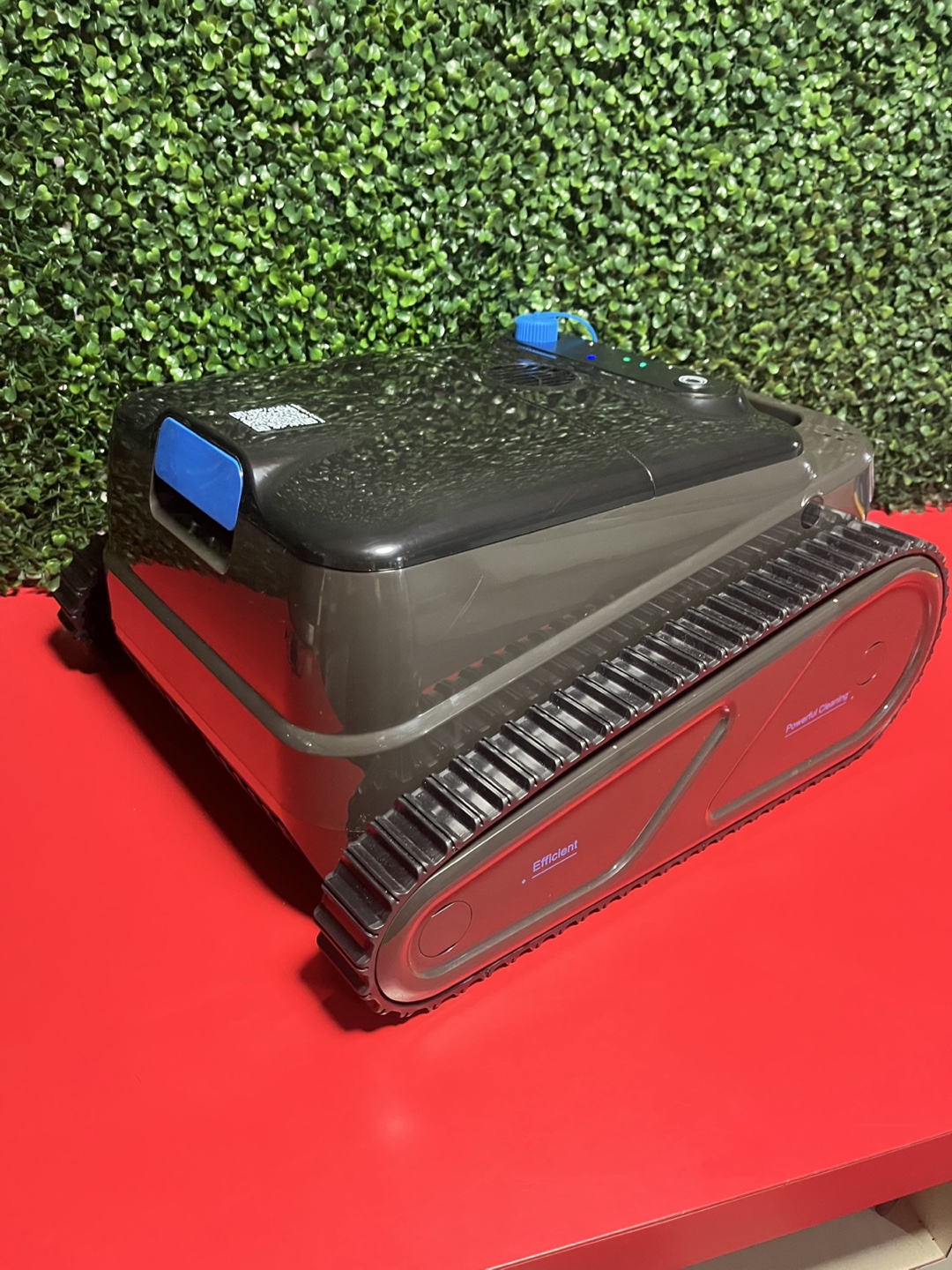 Cordless Robotic Pool Cleaner - photo 5