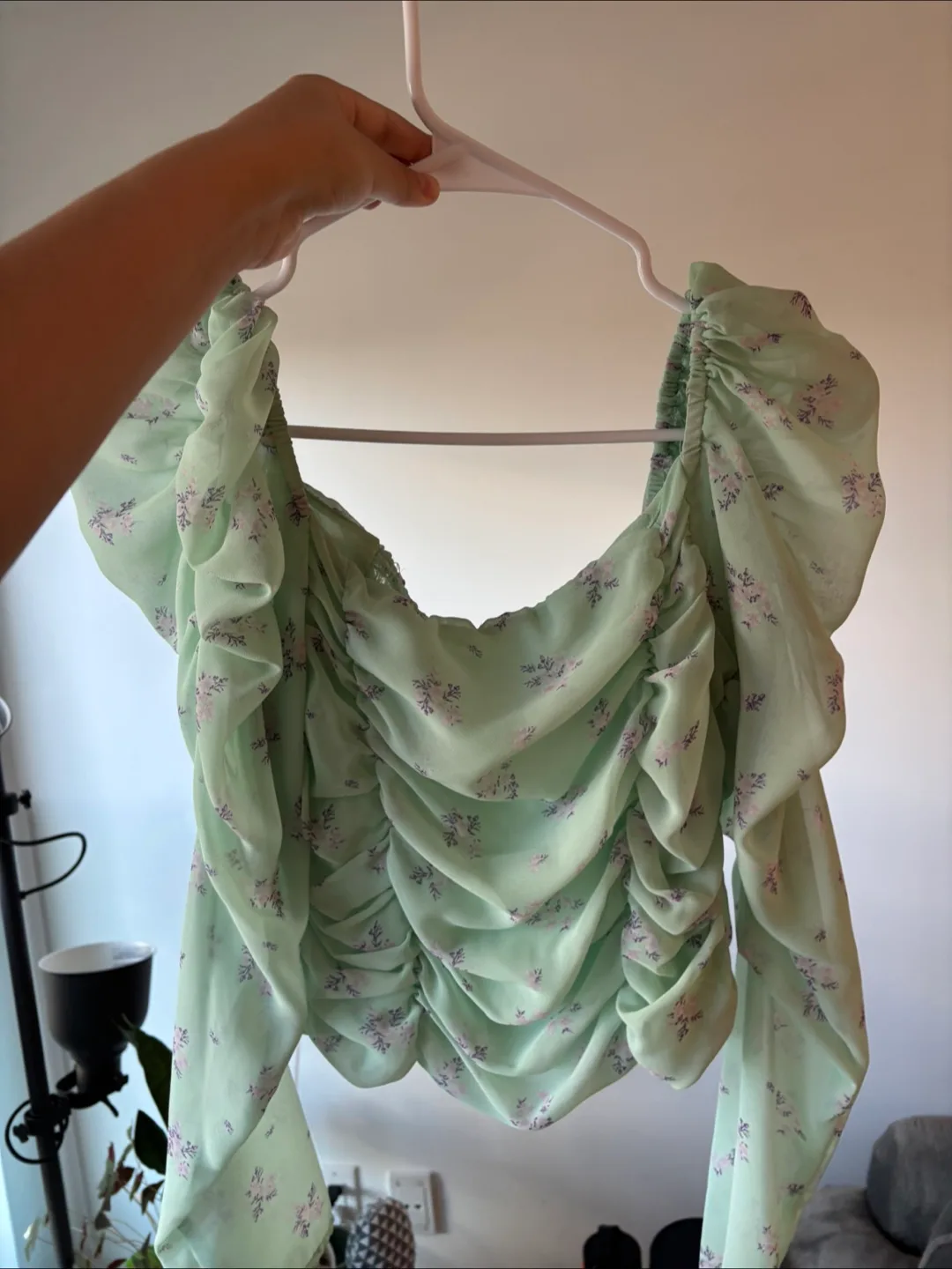 Floral Ruched Top - Size M thumbnail