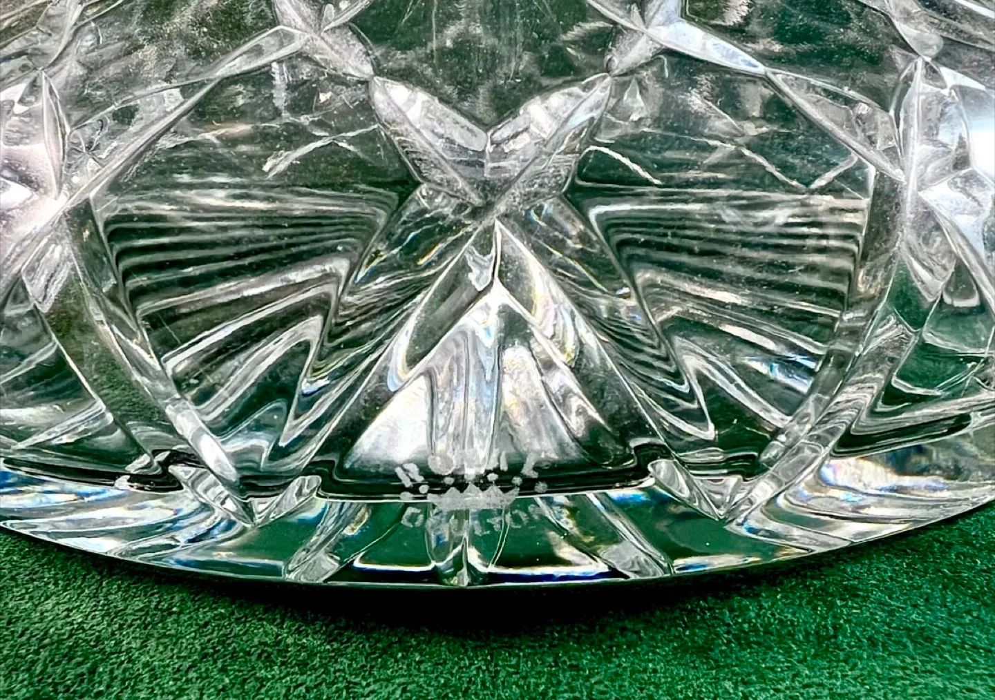 Royal Doulton crystal decanter image indicator(5)