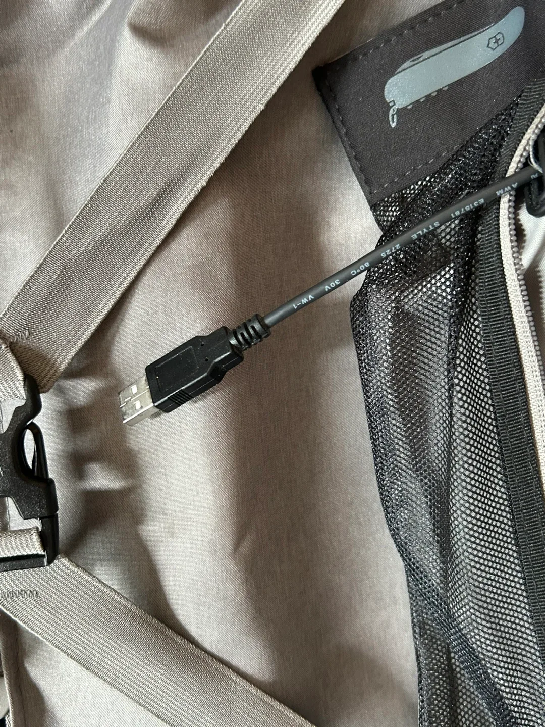 Victorinox Carry-On Suitcase, Blue image indicator(6)