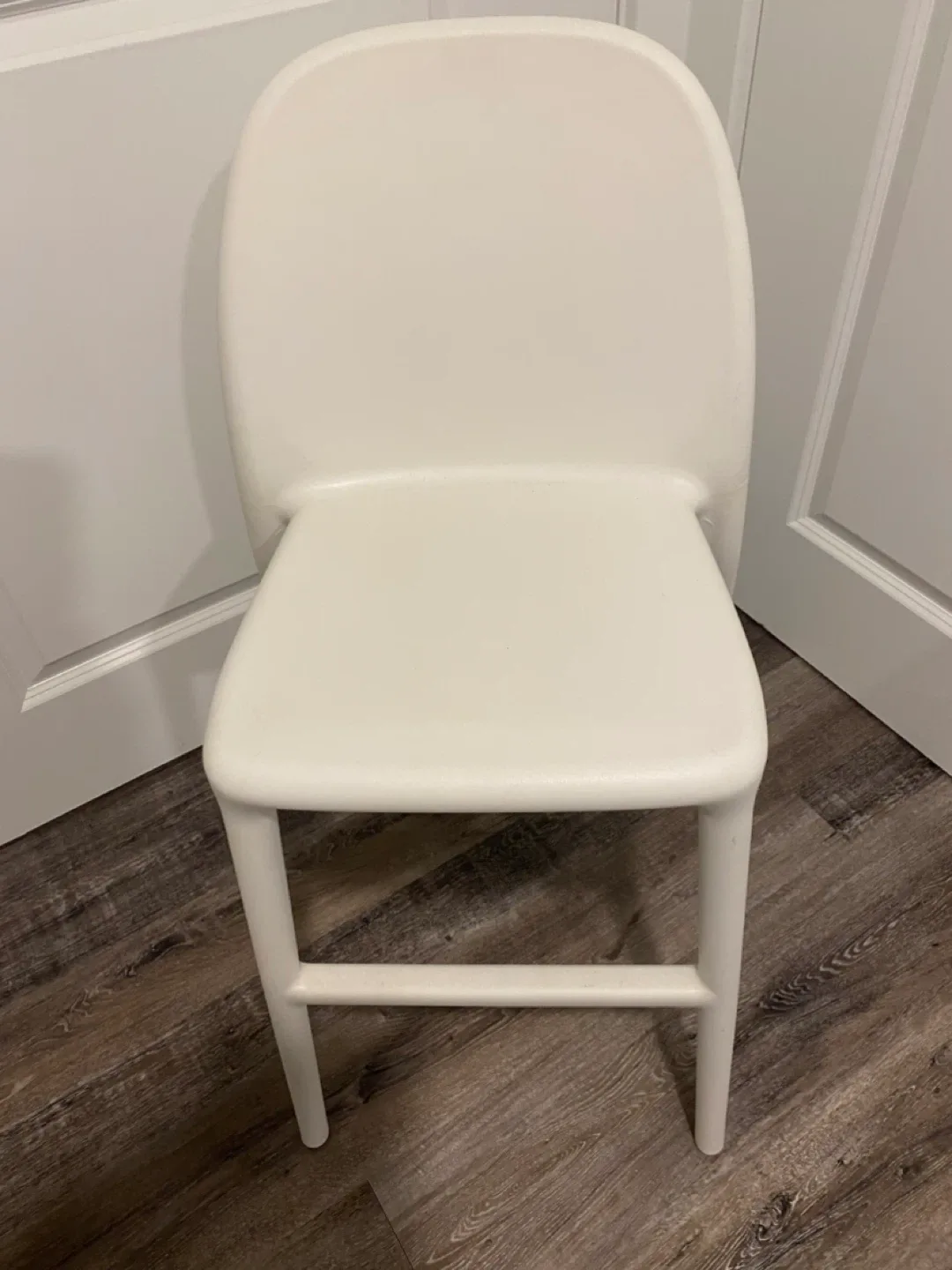 IKEA Urban White Chair As New Condition thumbnail