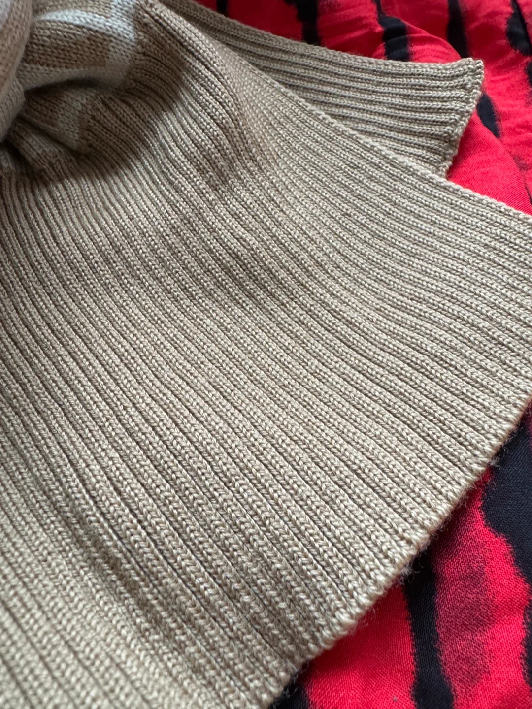 Fendi Zucca FF Monogram Wool Beige Scarf image indicator(3)