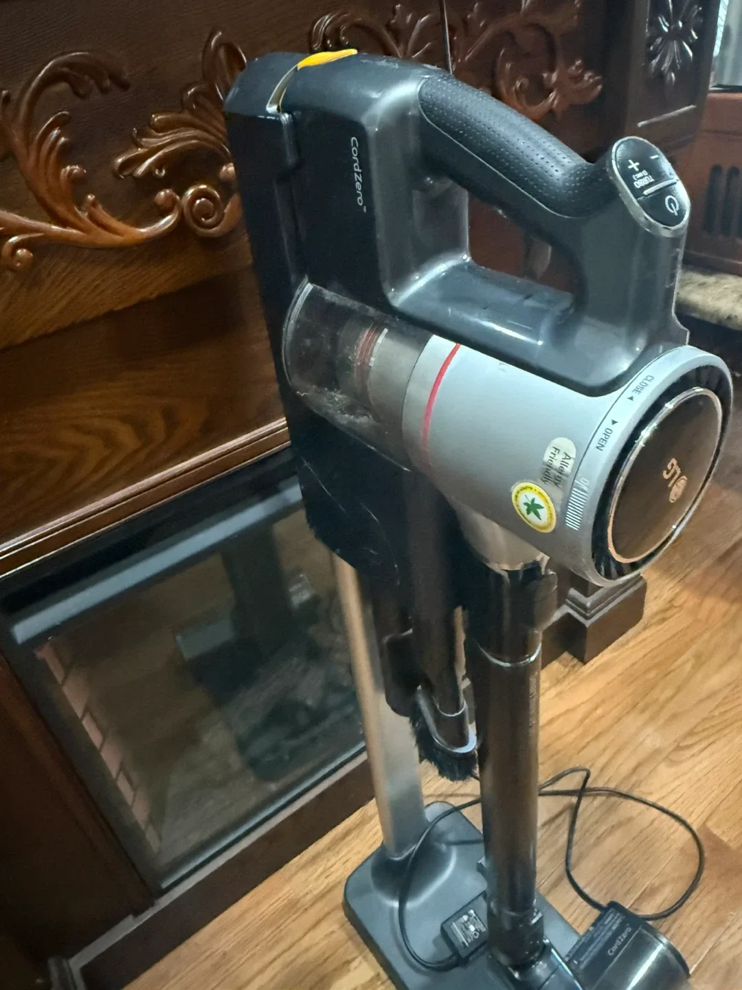 LG CordZero Kompressor Stick Vacuum image indicator(3)