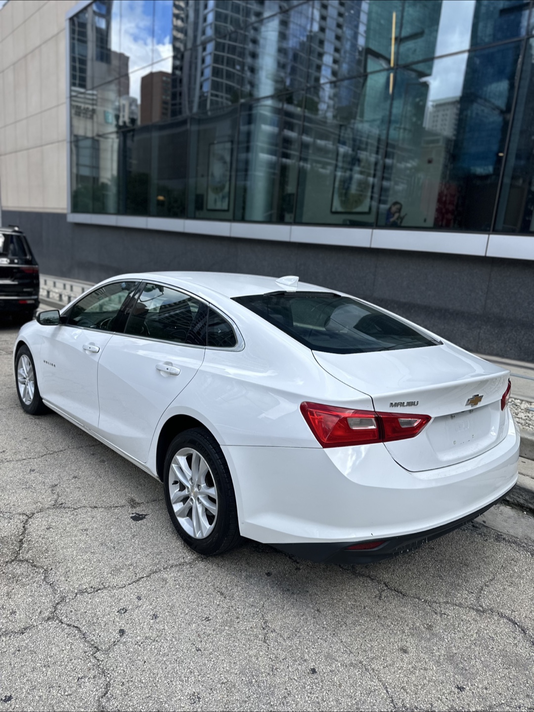 2018 Chevy Malibu LT - photo 3
